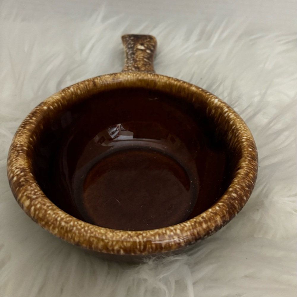 Vintage Hull Pottery Ovenproof Brown Drip Chili Soup Bowl with Handle